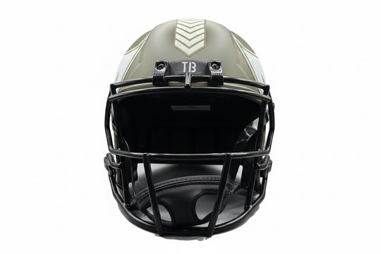 Baker Mayfield – signierter NFL Full-Size Helm – Salute to Service